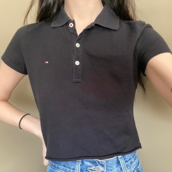 ☁️ SOLD ☁️ Tommy Hilfiger Cropped Polo T-Shirt - Picture 3 of 3